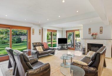 Elegant, southeast facing five bedroom Villa located on the New Golden Mile in Estepona, just steps from the beach