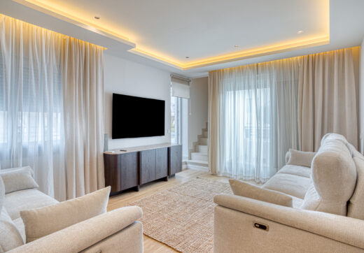 Fantastic east-facing duplex penthouse with solarium and stunning sunset views in La Cala Golf Resort, Mijas Costa