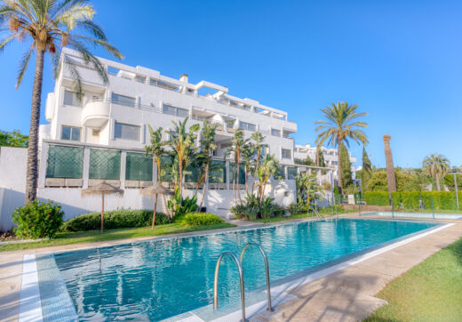 Fantastic east-facing duplex penthouse with solarium and stunning sunset views in La Cala Golf Resort, Mijas Costa