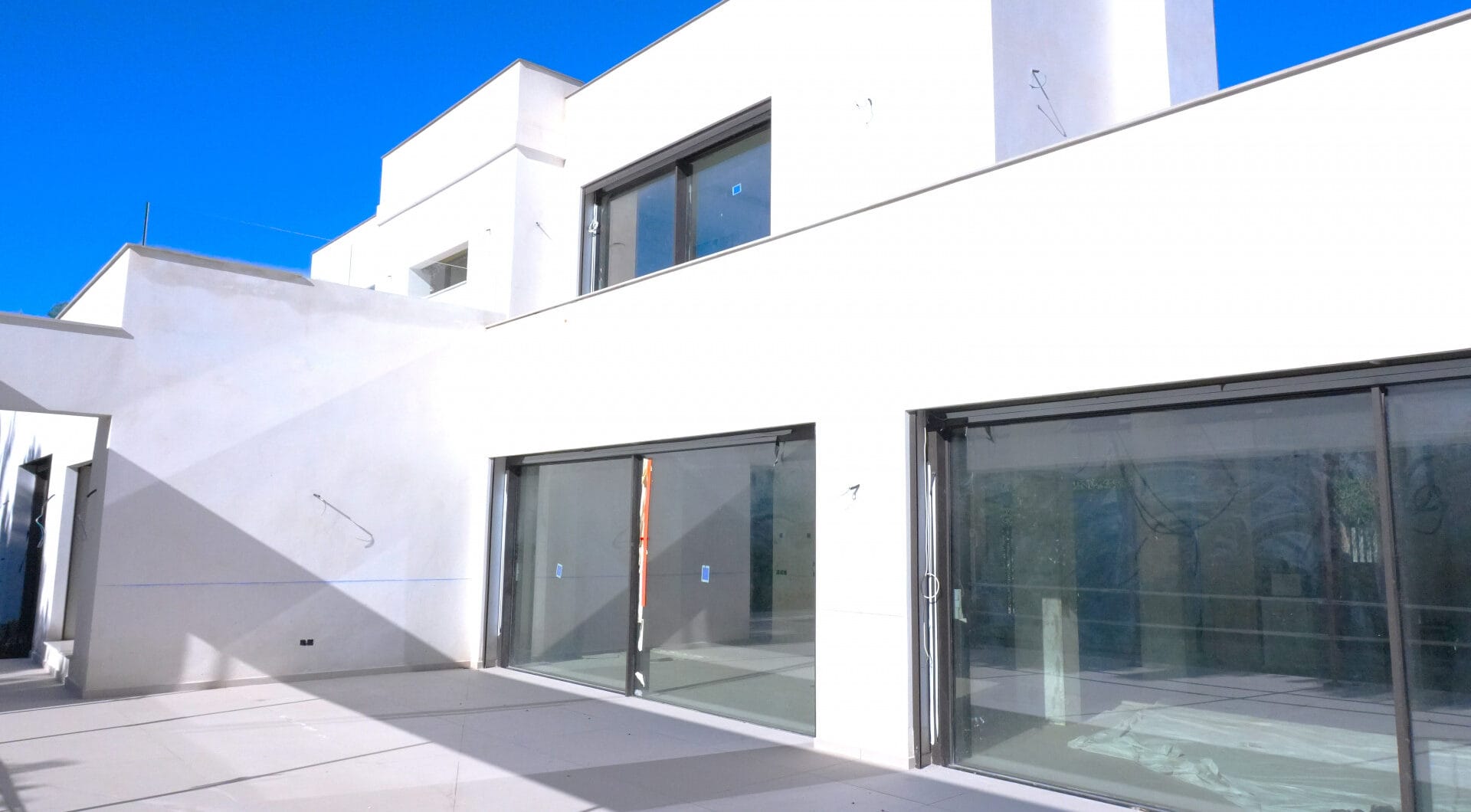 Villa Maya – a magnificent four-bedroom modern beachside villa, currently under construction on the cusp of Guadalmina Baja
