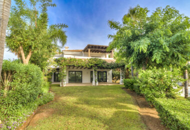 Renovation Opportunity - Six bedroom south west facing villa, located in Lomas de Magna Marbella on Marbella's Golden Mile
