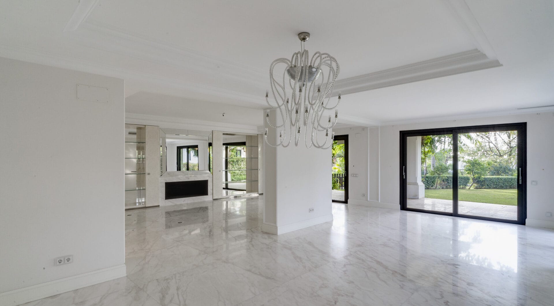 Renovation Opportunity - Six bedroom south west facing villa, located in Lomas de Magna Marbella on Marbella's Golden Mile