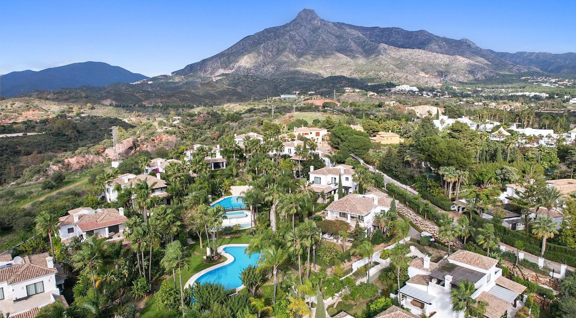 Renovation Opportunity - Six bedroom south west facing villa, located in Lomas de Magna Marbella on Marbella's Golden Mile
