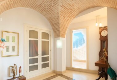 Elegant Villa with Private Garden and Pool in Sotogrande Alto Central
