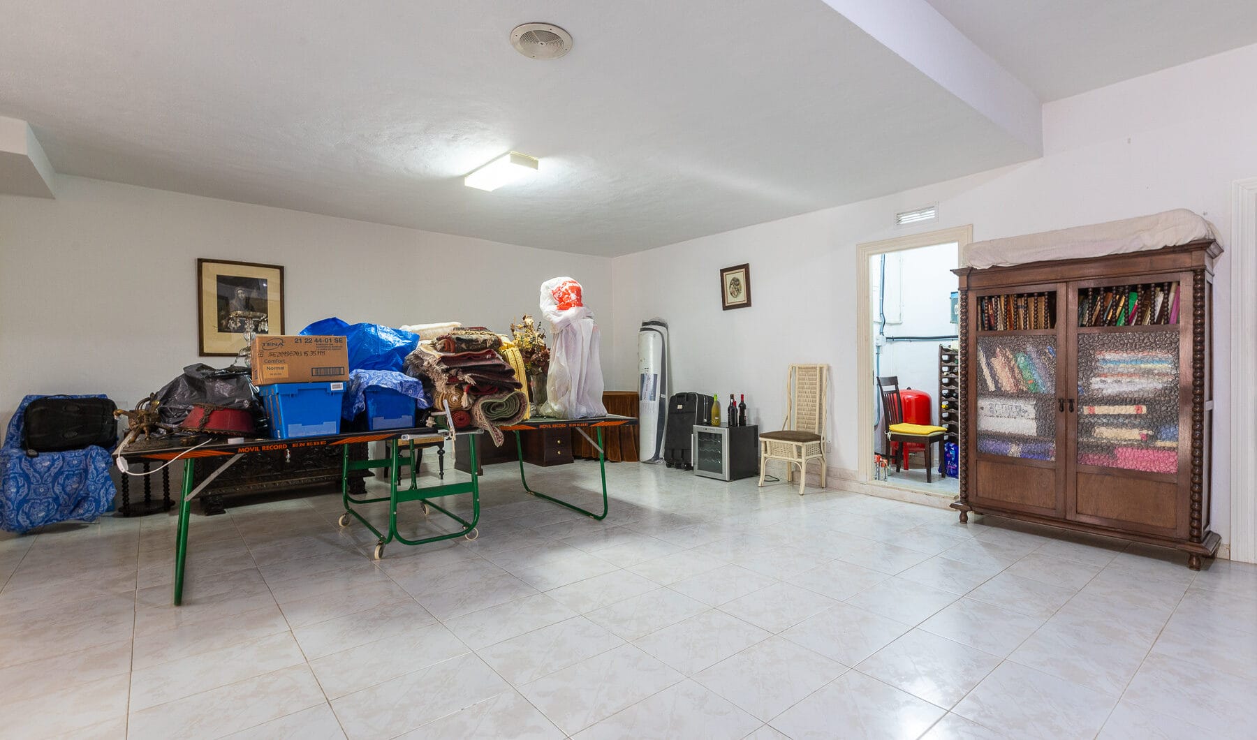 Villa with sea views in Seghers, Estepona