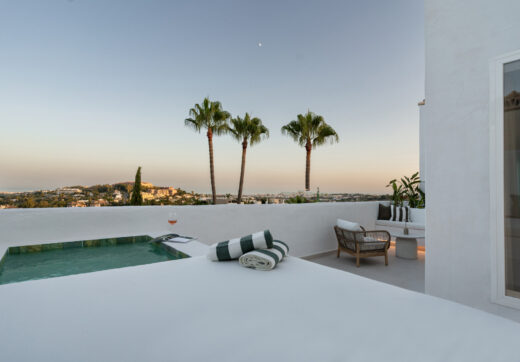 Corner Duplex Penthouse with Private Plunge Pool &amp; Sea Views