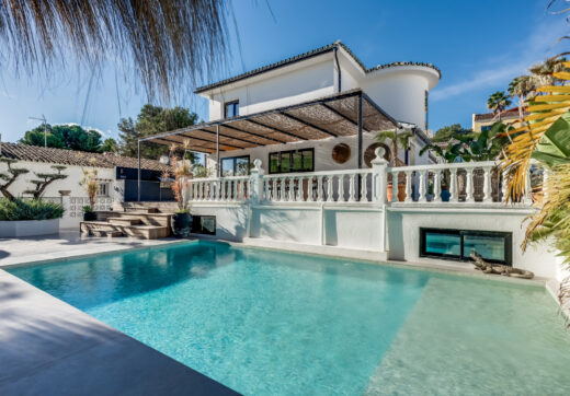 Luxury villa close to amenities
