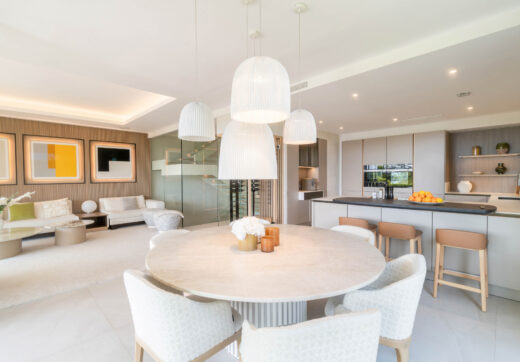 Contemporary villa in Nueva Andalucia